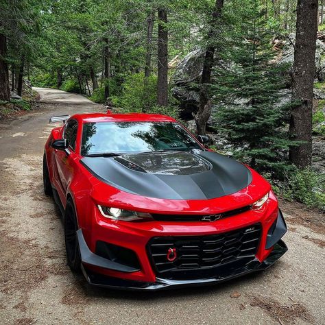 Chevloret Camaro Zl1, Red Camero Cars, Modded Camaro, Pink Chevy Trucks, Dodge Camaro, Zl1 Camaro, Camaro Zl1 1le, Custom Camaro, Sf Wallpaper