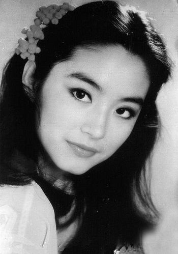 Top 10 Best Chinese Movie Actresses of All Time | China Whisper Brigitte Lin, 90s Actresses, Chinese Movies, Classic Actresses, Asian Celebrities, Linnet, Vintage Portraits, Doja Cat, Chinese Actress