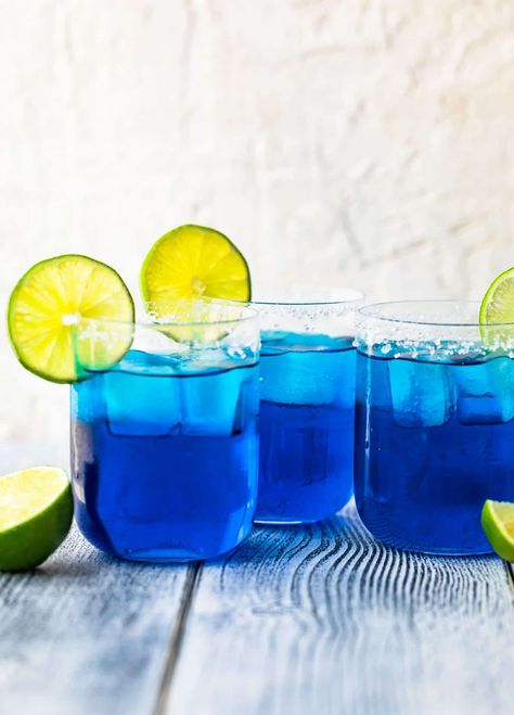 Spicy Blackberry Margarita, Blue Margaritas, Blue Margarita Recipe, Pitcher Margarita Recipe, Perfect Margarita Recipe, Margarita Pitcher, Frozen Watermelon Margarita, Margarita Punch, Best Margarita