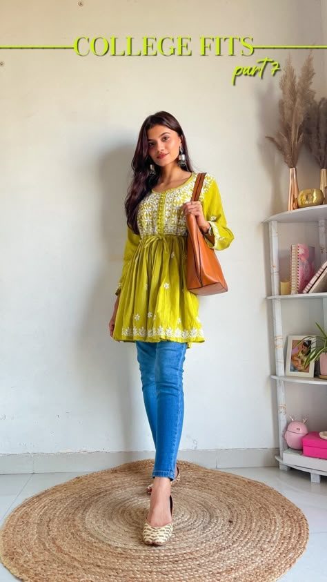 Trending Outfits Indian Casual, Indian Wear College Outfits, Dress Outfits For College, Earrings For Jeans Outfit, Mbbs College Outfit, Collage Wear Outfits Casual Indian, Baggy Jeans Outfit Indian, Top For Jeans Women, Traditional Jeans Outfit