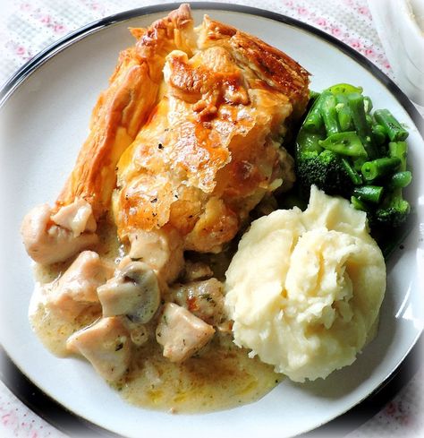 A Chicken and Mushroom Pie | The English Kitchen English Meals, English Dishes, Chicken And Mushroom Pie, Great British Food, English Recipes, British Cooking, British Recipes, Middle East Recipes, Chicken And Mushroom