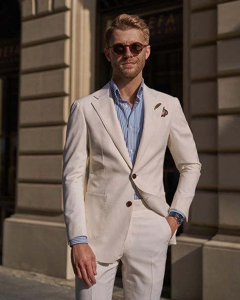 Summer Wedding Suits, Cream Suit, Suit Outfit, Formal Mens Fashion, Outfits Hombre, Classy Men, Mens Fashion Suits, Gentleman Style, Men's Wardrobe