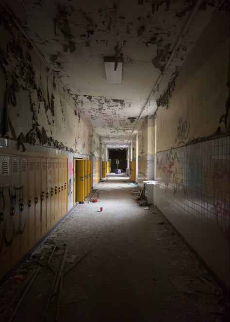 Abandoned Classroom Aesthetic, School Burning Down, Zombie School Aesthetic, Abandon School Aesthetic, Abondend Places Aesthetic, Haunted High School Aesthetic, Abandoned Liminal Space, Dystopian School Aesthetic, Horror School Background