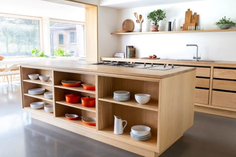 Kitchen With Light Wood Cabinets, Naked Kitchens, Smallbone Kitchens, Plain English Kitchen, Kitchen Cost, Scandi Kitchen, Solid Oak Floors, Light Wood Cabinets, Above The Sink