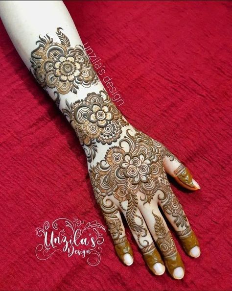 Khafif Mahendi Design Front Hand, Mehandi Design Arabic Latest, Kafif Design Front Hand, Khafif Full Hand Mehndi Design, Back Hand Mehndi Designs Dubai, Kafif Design Full Hand Bridal, Mehandi Designs Khafif, Kafif Design Back Hand, Mehandi Designs For Hands Full