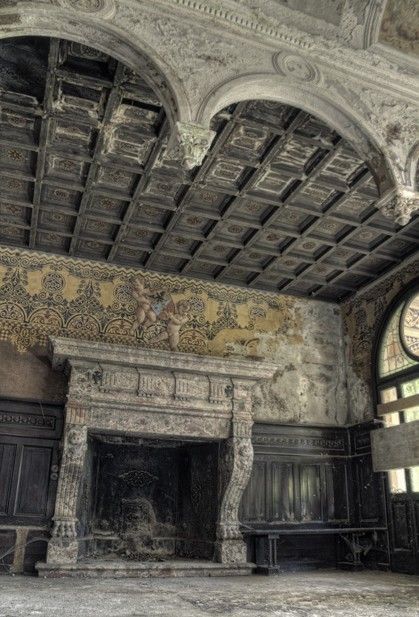 Italian Mansion, Italian Fireplace, Stone Mansion, Abandoned Property, Beautiful Ruins, Stone Fireplaces, Old Abandoned Houses, Old Fireplace, Abandoned Homes