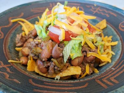 Green Chile Frito Pie Mexican Frito Pie, Frito Chili Pie Recipe Easy, Chili Recipe For Frito Pie, Healthy Frito Chili Pie, Frito Pie Chili, Fritos Chili Pie, Ground Beef And Beans, Beef And Beans, Frito Pie Recipe