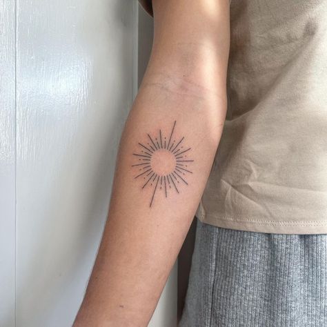 Starburst Tattoo, Stick N Poke Tattoo, Tattoos For Black Skin, Stick And Poke, Mommy Style, Tattoo Tattoo, Forearm Tattoo, First Tattoo, Cute Tattoos