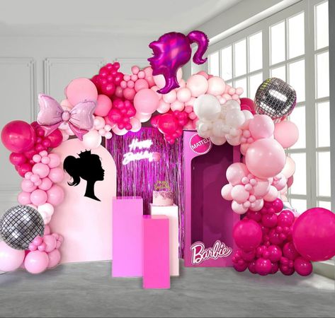 Barbie Birthday Party Games, Barbie Text, Barbie Decorations, Pink Birthday Decorations, Princess Balloons, Barbie Party Decorations, Barbie Birthday Cake, Barbie Theme Party, Disco Party Decorations