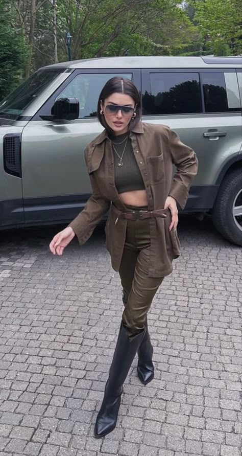 A Not So Meet Cute, Classy Trendy Outfits, Meghan Quinn, Hande Ercel Style, Meet Cute, Turkish Actress, Fashion Model Poses, Color Combinations For Clothes, Bella Hadid Outfits