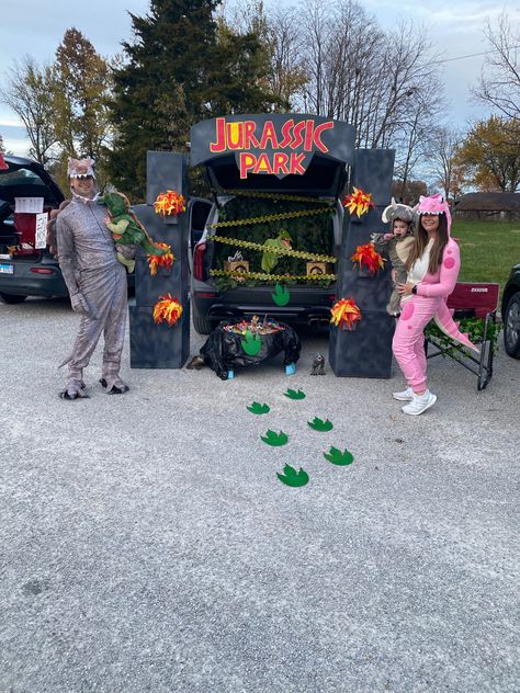 Trunk Or Treat Ideas Paw Patrol, Trunk Or Treat Ideas For Cars Jurassic Park, Trunk Or Treat Booth Ideas, Trunk Or Treat Dinosaur Ideas, Jurassic Park Halloween, Easy Trunk Or Treat Ideas For Trucks, Jurassic Park Trunk Or Treat, Dinosaur Trunk Or Treat, Trunk Or Treat Ideas Easy