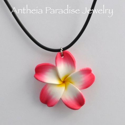 Diy Necklace Making, Jewellery Diy, Jewelry Polymer Clay, Clay Plates, Plumeria Flowers, Photos For Profile Picture, Hawaiian Jewelry, Polymer Crafts, Clay Jewellery