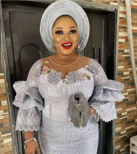 Owambe Lace Styles For Plus Size, White Lace Skirt And Blouse Asoebi, Iro Skirt And Blouse Lace Styles, Lace Skirt And Blouse Styles For Owambe, White Lace Styles For Wedding, African Dresses Modern Beautiful, Skirt And Blouse Lace Nigeria Latest, Lace Skirt And Blouse Nigerian Latest, Latest Igbo Blouses For Wrapper