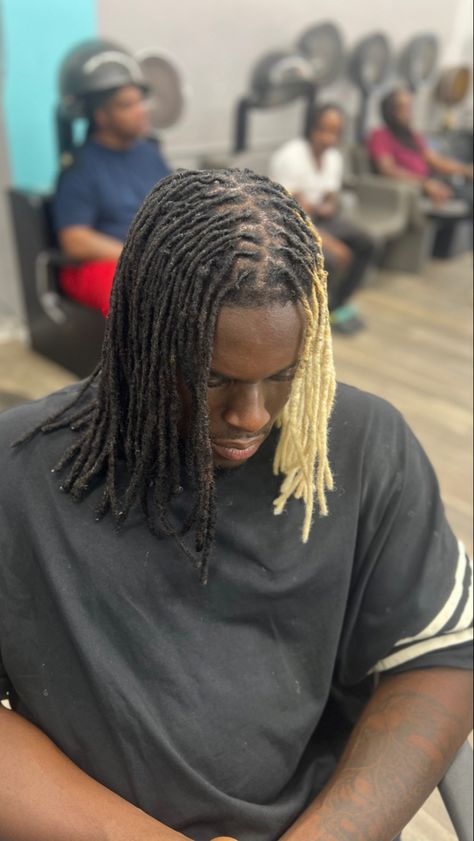 Fresh retwist #retwist #locs #locscleveland #locjourney Dreads Retwist, Barrel Retwist, Men Loc Retwist, Fresh Retwist Locs, Best Products For Loc Retwist, Cute Box Braids, Faux Locs Hairstyles, Mens Braids Hairstyles, Mens Braids