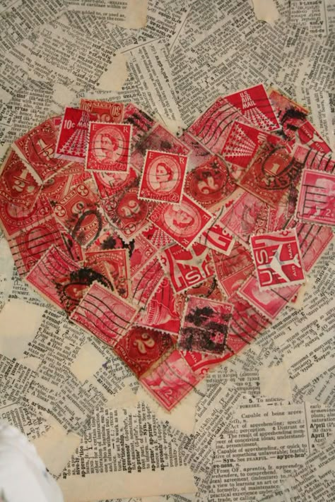 Turn postage stamps into functional art - 16 ideas. Postage Stamps Crafts, Upcycled Books, Stamps Art, Red Valentine, Old Stamps, Postage Stamp Art, Stamp Art, Vintage Stamps, Mail Art