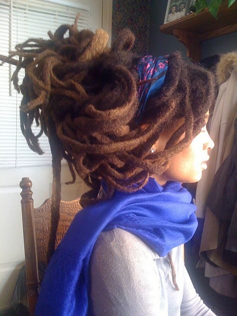 "More locs than you can handle". More amazingness on naturalhairbeauty.blogspot.com . Thank you for sharing on pinmarket everyone Afro Dreads, Twisted Hair, Dreads Girl, Beautiful Dreadlocks, Dreadlock Styles, Hair Locks, Dreadlock Hairstyles, Natural Hair Inspiration, Locs Hairstyles