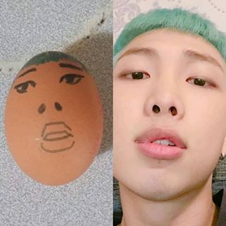 What the heck is this! I can't cope with this! RM as an egg! This is hilarious Bts Meme Faces, 밈 유머, Funny Kpop Memes, Memes Kpop, Meme Faces, Bts Face, Rap Monster, Kpop Funny, Bts Fanart