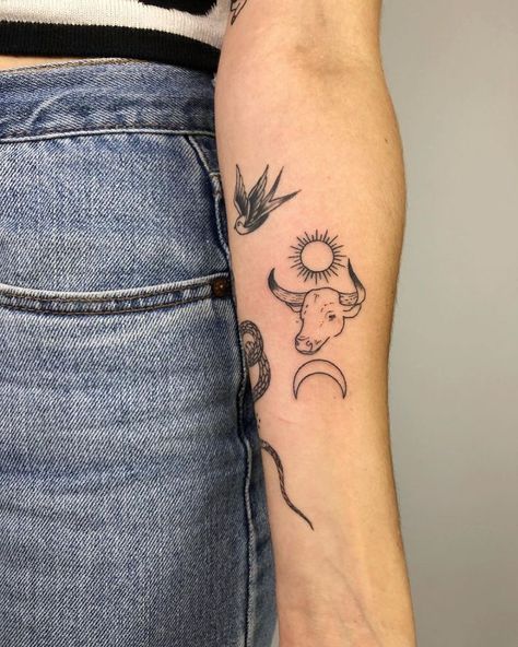 Earth Queen, Taurus Bull Tattoos, Stick Poke Tattoo, Cow Tattoo, Bull Tattoos, Taurus Tattoos, Spending Time With You, Inspiration Tattoos, Poke Tattoo