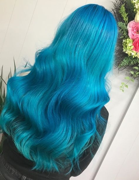 Haircolor Ideas, Ocean Hair, Dip Dye Hair, Vivid Hair Color, Teal Ombre, Bold Hair Color, Shaggy Short Hair, Neon Hair, Turquoise Hair