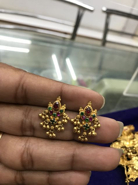 Daily Wear Studs Gold Indian, Chandini Earrings Gold, Simple Ear Rings, Black Beads Ear Rings Gold, Ear Rings Gold Indian, Ear Rings Gold Indian Daily Wear, Dailyware Earrings Gold, Daily Wear Earrings Gold Indian, Gold Earrings Designs For Daily Use