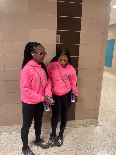 Pink Hoodie Outfit Black Woman, Pink Essentials Hoodie Outfit, Hot Pink Hoodie Outfit, Plain Hoodie Outfit, Pink Hoodie Outfit, Nike Hoodie Outfit, Black Bell Bottoms, Fit Checks, Comfortable Fits