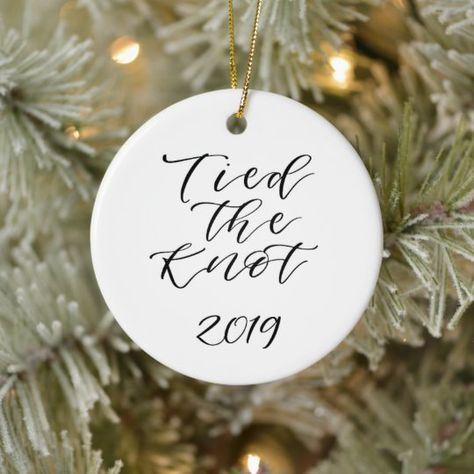 Dads First Christmas, Memorial Christmas Ornaments, Bumps First Christmas, First Christmas Photos, Christmas Calligraphy, Photo Christmas Ornaments, Cute Christmas Tree, Wedding Ornament, Photo Ornaments