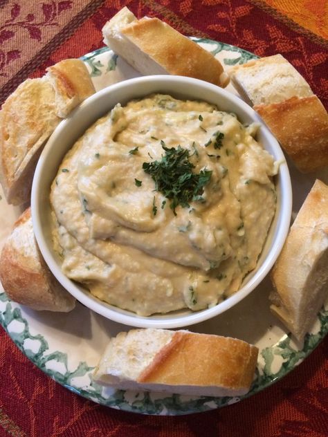 Tuscan Cannellini Bean Dip Spread Recipe - Liz's Pantry Italian Salads, Cannellini Bean Dip, Cannellini Bean, Bean Dip, Spread Recipes, Veggie Side Dishes, Cannellini Beans, Bean Recipes, Bbq Recipes