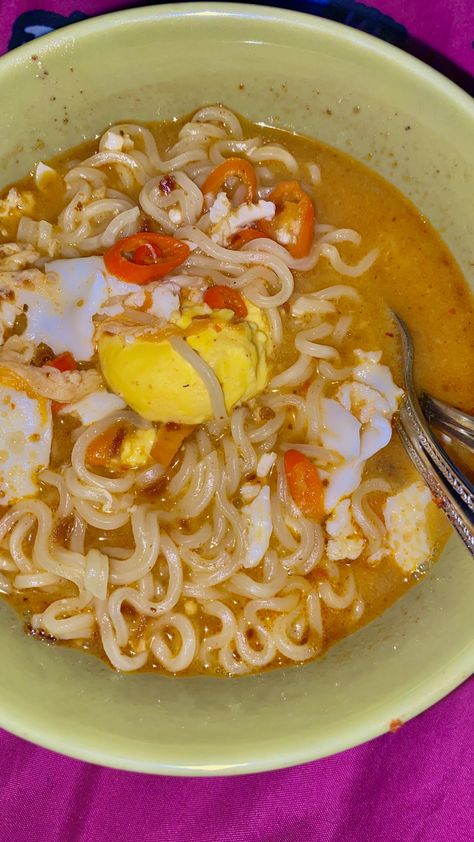 Mie Rebus Indomie, Pap Mie, Mie Rebus, Music Wallpaper, Noodles, Abc, Food And Drink, Yummy Food, Drinks