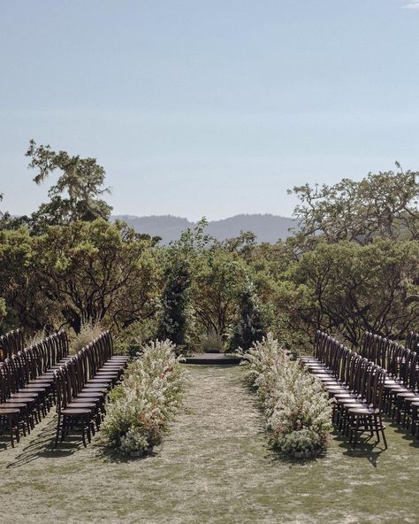 Runway style wedding ceremony with floral accents along the aisle | Design, planning & production @hautefetes | Wedding Venue @montagehealdsburg | Photography @theedgeswed | Video @reaganlynnfilms | Florals @maxgilldesign | Structure, draping, production & rentals @hensleyeventresources | Rentals and linens @theonicollection | Stationery @foundrypaperco | Wedding dress @katherinetash | Groom’s attire @dolcegabbana 2025 Inspiration, Cocktail Hour Music, Wedding Ceremony Seating, Wedding Isles, Jewelry Styling, Sonoma Wedding, Reception Design, Orange Wedding, Destination Wedding Planner