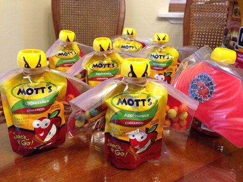 Super hero snacks Superhero Snacks For School, Hero Hotline Vbs Snacks, Super Hero Snacks For Kids, Superhero Snacks For Kids, Super Hero Snacks, Superhero Treats, Superhero Snacks, Cheer Snacks, Superhero Preschool