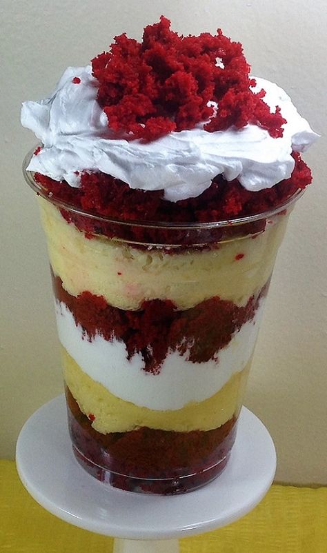 Red Velvet Cake Parfait Cups, Red Velvet Cups, Red Velvet Cheesecake Cups, Red Velvet Cake Cups, Cheesecake Cream Cheese, Ny Style Cheesecake, Cake Parfait, Mac And Cheese Recipe Soul Food, Cheesecake Cream