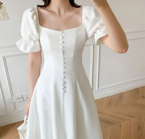 White Dress For Bride, Indian Skirt Outfits, Outfits Ideas Skirt, White Dresses Classy, Women Skirt Outfits, Aesthetic Skirt Outfits, Korean Skirt Outfits, Skirt Outfits Hijab, Skirt Outfits Spring