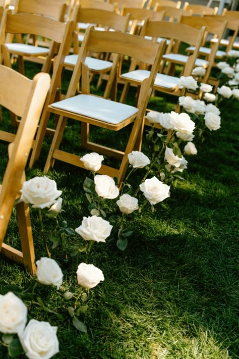 White Rose Isle isle flowers for outdoor ceremony White Roses Down Wedding Aisle, White Flowers Lining Aisle, Standing Roses Wedding Aisle, Single Stem Flower Isle, Flowers On Wedding Aisle, Minimal Aisle Flowers, Aisle Flowers Outdoor Wedding, Outdoor Ceremony Simple Decor, Rose Petals Ceremony Aisle