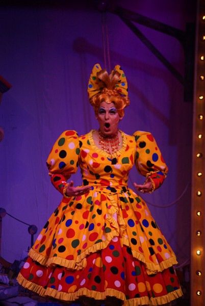 Spotty panto Pantomime Outfits, Kooky Fashion, Panto Costumes, Pantomime Costumes, Panto Dame, Pantomime Dame, Magician Art, Aladdin Costume, Aladdin 2019