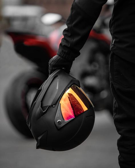 Ruroc Helmets on Instagram: “Fire in your eyes 🔥 Red iridescent lens available at www.ruroc.com now #RurocMoto #Ruroc” Ruroc Helmets, Motorcycle Couple Pictures, Motorcycle Photo Shoot, Biker Photos, Biker Helmets, Biker Photography, Image Moto, Motorcycle Drawing, Biker Photoshoot