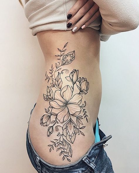 T1d Tattoo, Tattooed Freckles, Flower Tattoo On Ribs, Pisces Constellation Tattoo, Side Tattoos Women, Tattoos On Side Ribs, Aries Constellation Tattoo, Rib Tattoos For Women, Belly Tattoos