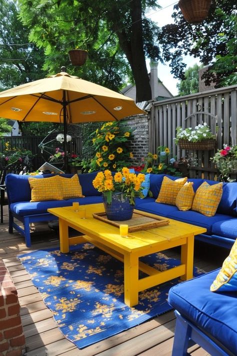 Yellow Outdoor Furniture, Patio Color Schemes, Backyard Play Spaces, Diy Garden Ideas, Patio Decor Ideas, Colorful Patio, Blue Patio, Outdoor Patio Ideas, Sala Grande