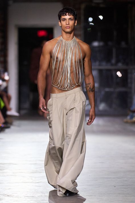 LaQuan Smith Spring 2025 Ready-to-Wear https://www.vogue.com/fashion-shows/spring-2025-ready-to-wear/laquan-smith/slideshow/collection#16 Gay Club Outfit, Laquan Smith, Time After Time, Spring 2025, Mens Fashion Week, Mambo, Fashion Icon, Club Outfits, Men Fashion