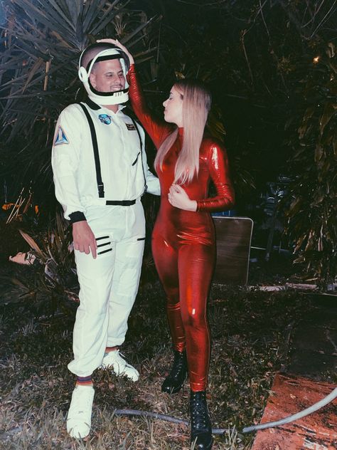 Oops I Did It Again Costume, Couple Halloween Costumes Astronaut, Hot Astronaut Costume, Nasa Astronauts Halloween Costume, Brittany Spears Red Jumpsuit Costume, Men’s Astronaut Costume, Britney Spears Costume, Halloween 2020, Dear Future Husband