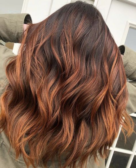 Dark Hair With Copper Highlights, Auburn Highlights In Brown Hair, Highlights In Brown Hair, Copper Balayage Brunette, Long Hair Ideas, Balayage Hair Copper, Red Balayage Hair, Cowboy Copper, Auburn Highlights