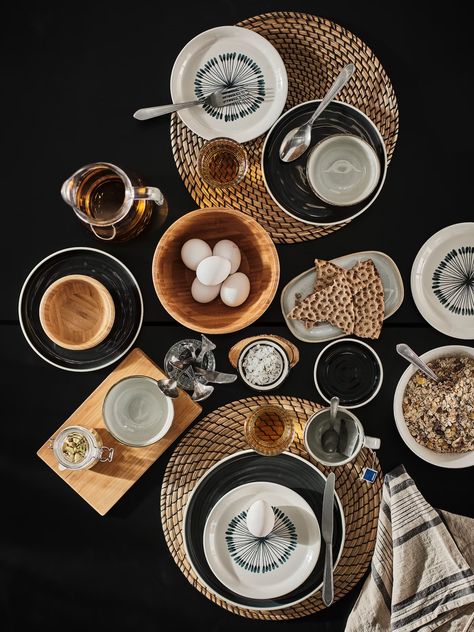 Table setting ideas to inspire your own - IKEA Ikea Table Setting, Ikea Dinnerware, Tableware Setting, Dinnerware Inspiration, Dining Table Settings, Tableware Ideas, Bamboo Placemats, Ikea Table, Table Decoration Ideas