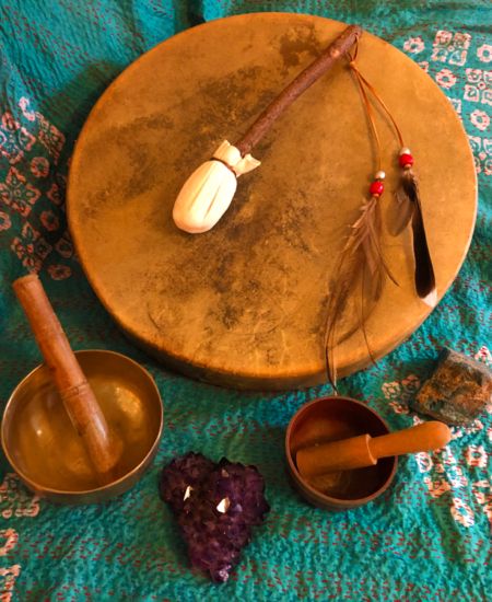 Drum-and-bowels Spirit Energy, What Is Reiki, Reiki Healer, Reiki Practitioner, Life Force Energy, Healing Therapy, Mind Body And Spirit, Energy Healer, Inner Healing