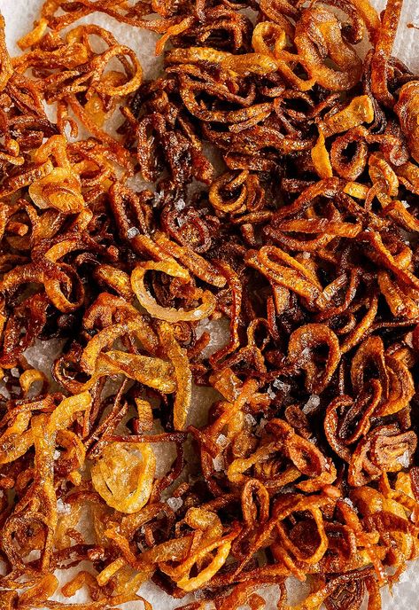 How-To: Crispy Fried Shallots Fried Shallots Crispy, Recipes With Shallots, Shallots Recipe, Shallot Recipes, Crispy Shallots, Gluten Free Sides, Wedge Salad, French Fried Onions, Fried Shallots