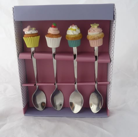 Cupcake Teaspoons from Matalan £6 Cupcake Cookie Jar, Cupcake Kitchen Decor, Cupcake Boutique, Kitchen Queen, Food Shapes, Diy Kitchen Decor, Love Cupcakes, Cute Kitchen, Fimo Clay