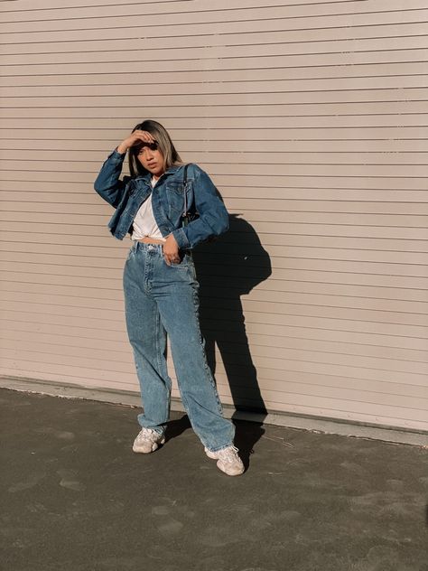 Chunky Sneakers Outfit, Canadian Tuxedo, Everyday Fashion Outfits, Chunky Sneakers, Casual Chic Outfit, Sneakers Outfit, Denim Outfit, Casual Chic, Everyday Fashion