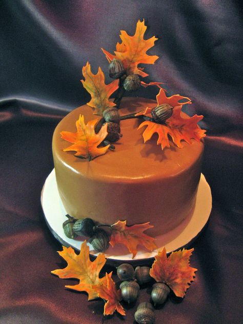 Pin Oak Tree, Cake Autumn, Autumn Cake, Thanksgiving Cakes, Cake Central, Fall Cakes, Tree Cakes, Cake Gallery, Novelty Cakes