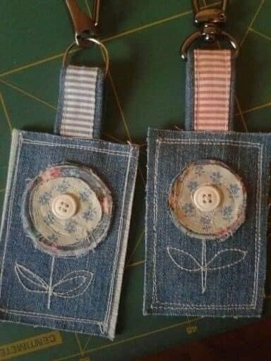 Scrap Fabric Crafts To Sell, Home Decor Projects Diy, Denim Bag Patterns, Jeans Crafts, Denim Crafts Diy, Diy Home Decor Dollar Store, Scrap Fabric Crafts, Blue Jeans Crafts, Jean Crafts