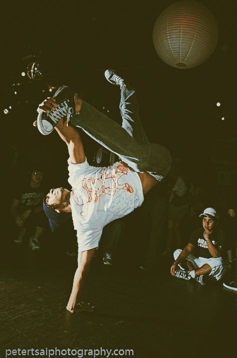 Break Dancing Aesthetic, Breakdancing Aesthetic, Dance Astethic Hip Hop, Street Dance Aesthetic Hip Hop, Breakdance Aesthetic, Hip Hop Dance Aesthetic, Hiphop Dance Aesthetic, Street Dance Aesthetic, Hip Hop Dancer Aesthetic