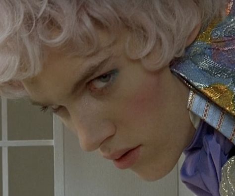 Angela Bowie, 70s Glam Rock, Velvet Goldmine, Vamps Band, Sandy Powell, Hand Jive, Todd Haynes, Eddie Izzard, 70s Glam