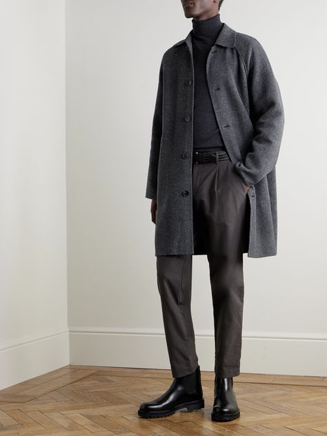 DESIGNED BY MR PORTER. Mr P.'s coat is perfect for tying outfits together, casual and smart. Taking cues from classic car styles, it's cut from warm wool and cashmere-blend flannel in a classic herringbone pattern. There's enough room for layering it over chunky knitwear. Charcoal Overcoat Men, Mens Short Coat, Grey Overcoat Men Outfit, P Coat Outfit, Mens Winter Style Cold Weather, Men’s Coat, Old Money Mens Style, Top Coat Men, Overcoat Outfit